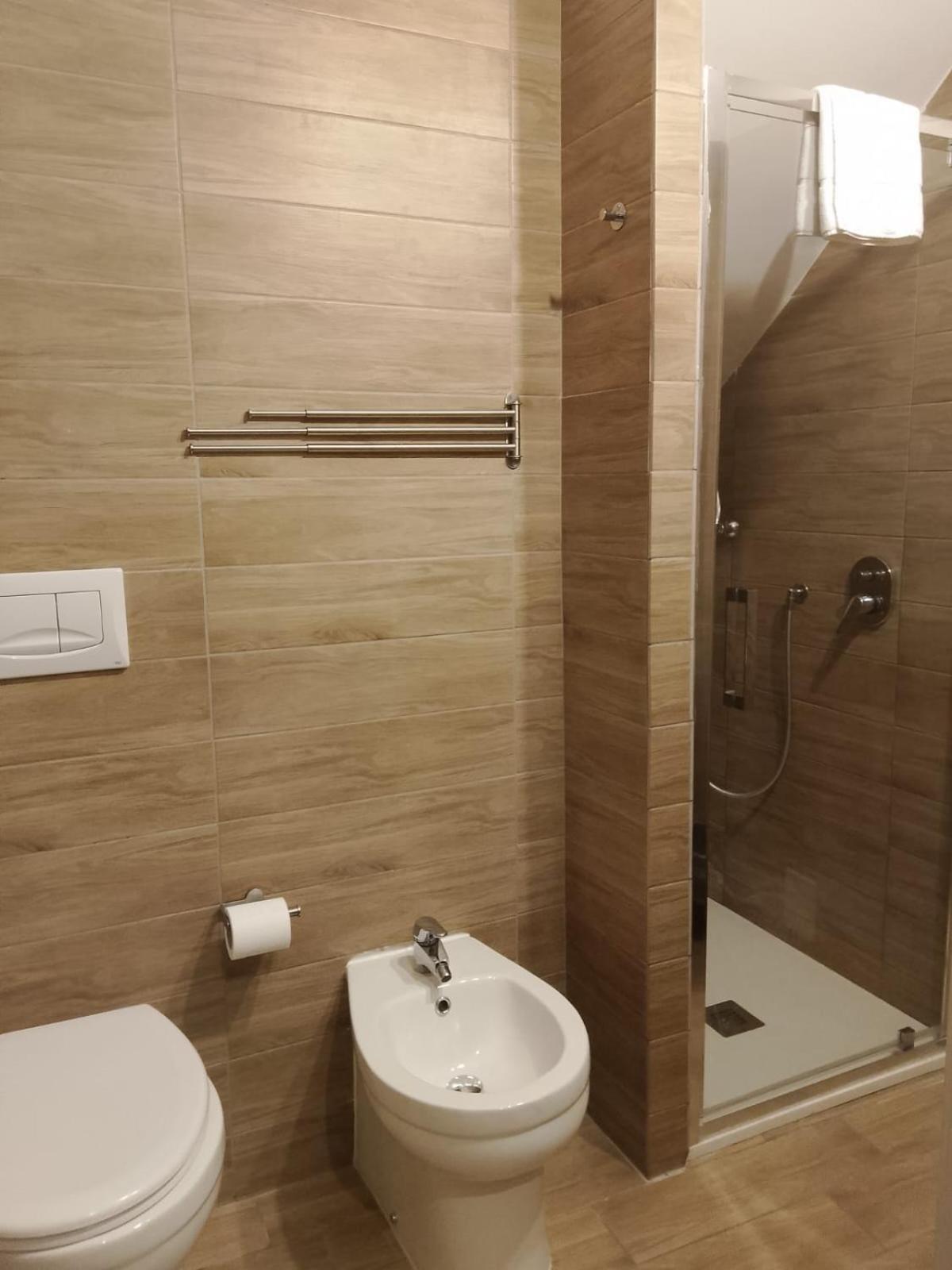 Residence E Appartamenti Cavallerizza 나폴리 외부 사진
