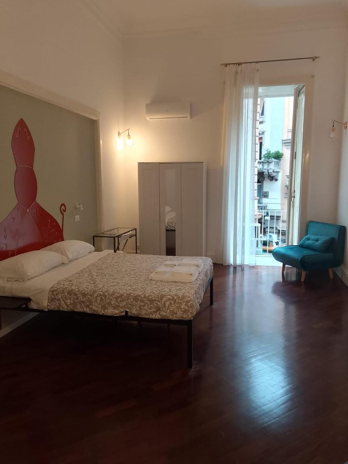 Residence E Appartamenti Cavallerizza 나폴리 외부 사진