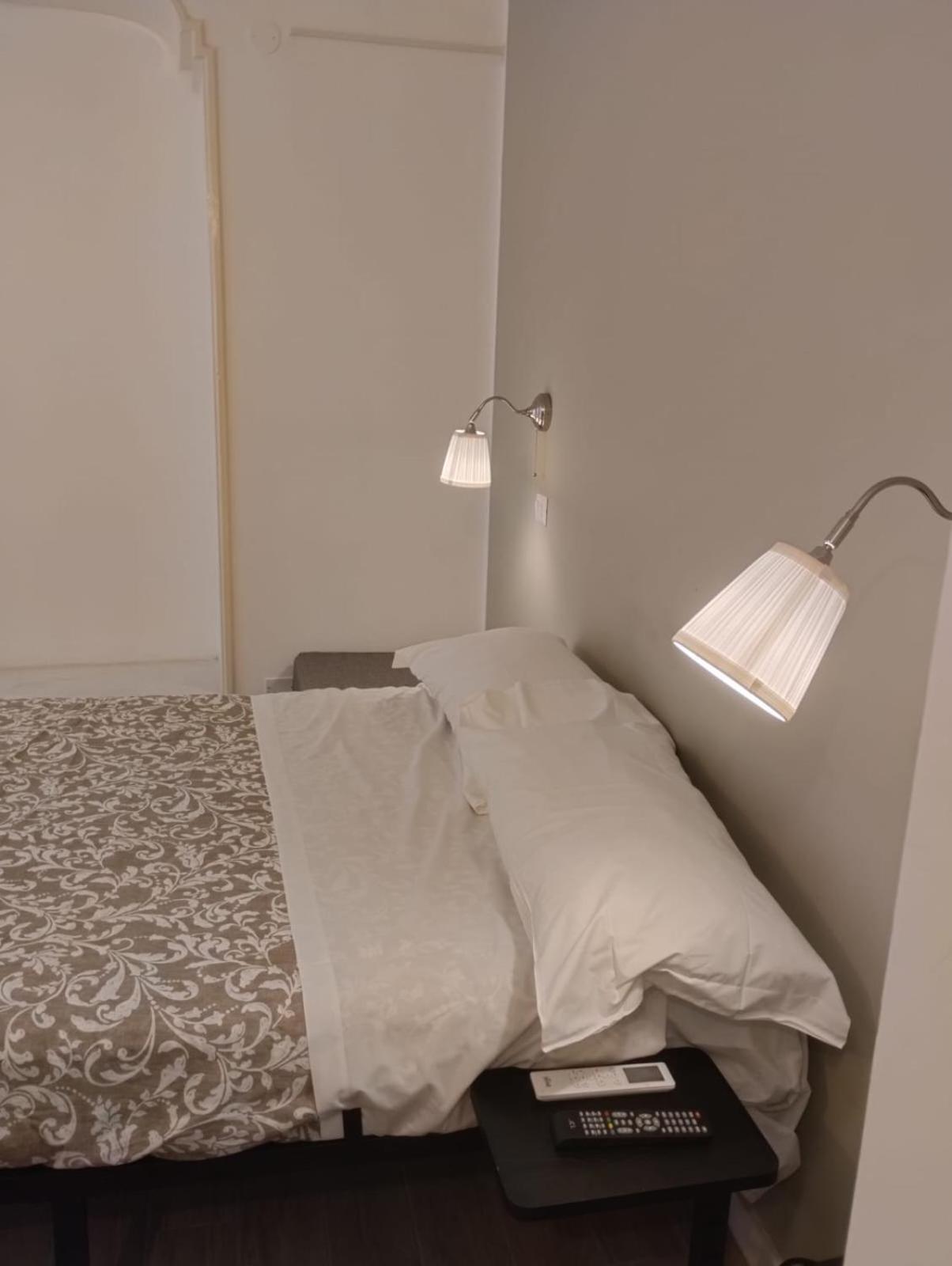 Residence E Appartamenti Cavallerizza 나폴리 외부 사진