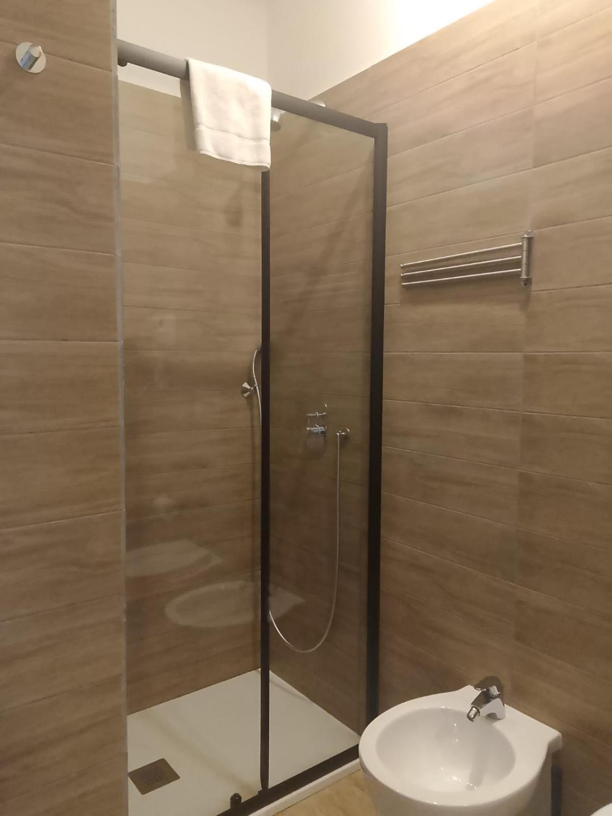 Residence E Appartamenti Cavallerizza 나폴리 외부 사진