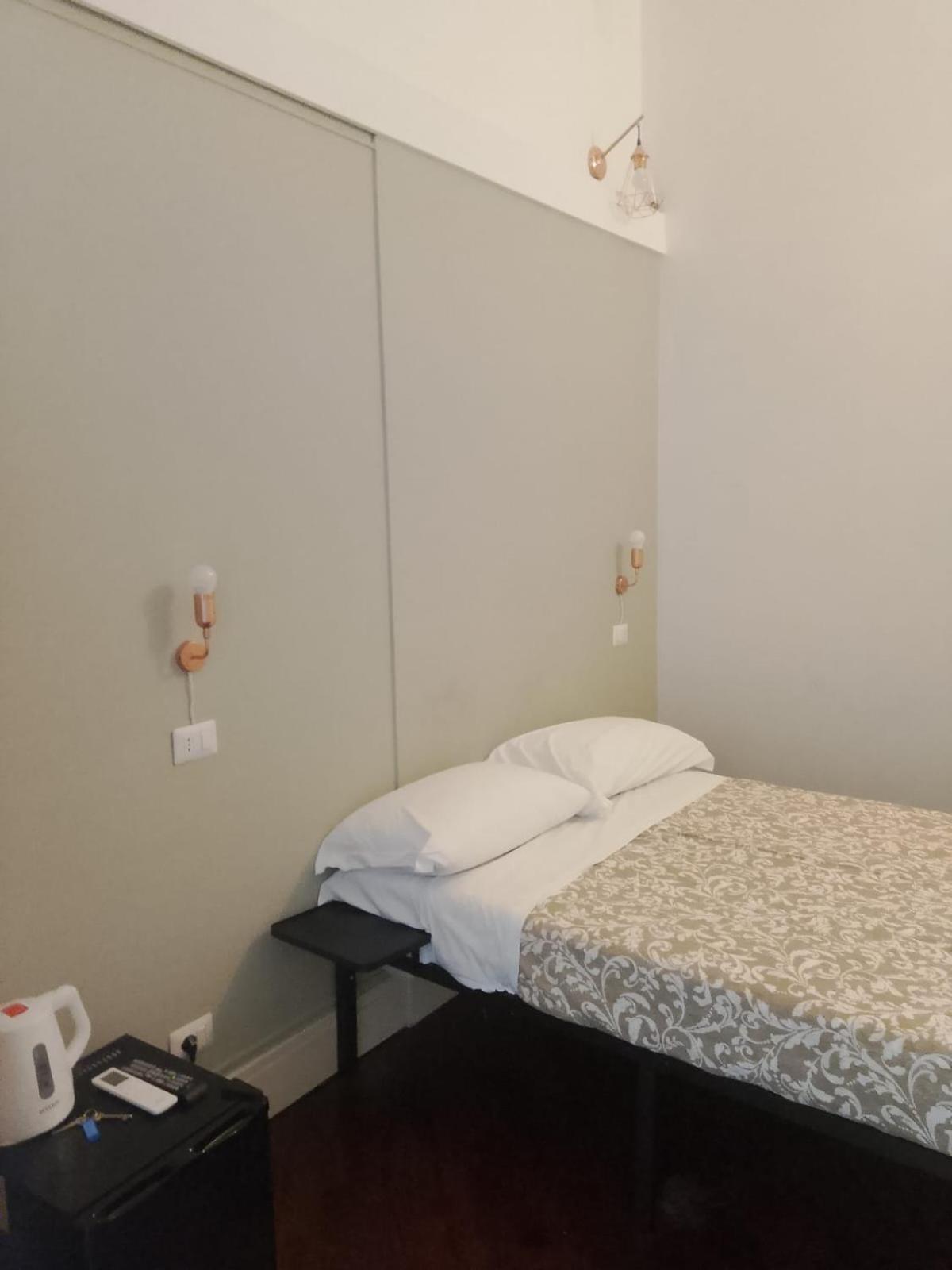 Residence E Appartamenti Cavallerizza 나폴리 외부 사진